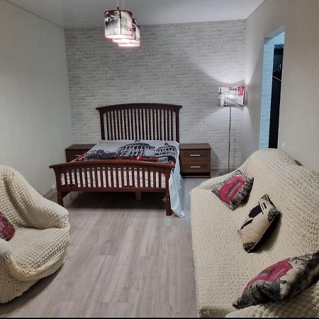 Appartamento Шерлок Kremenčuk Esterno foto